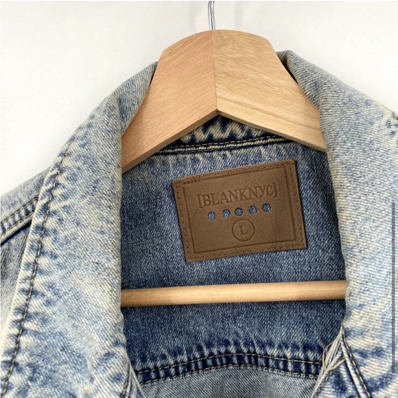 Blank NYC Denim Acid Wash Distressed hem Jean Jacket - Picture 3 of 5